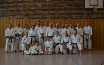 Erfolgreicher Karate-Lehrgang mit Großmeister Harald Strauß in Trostberg